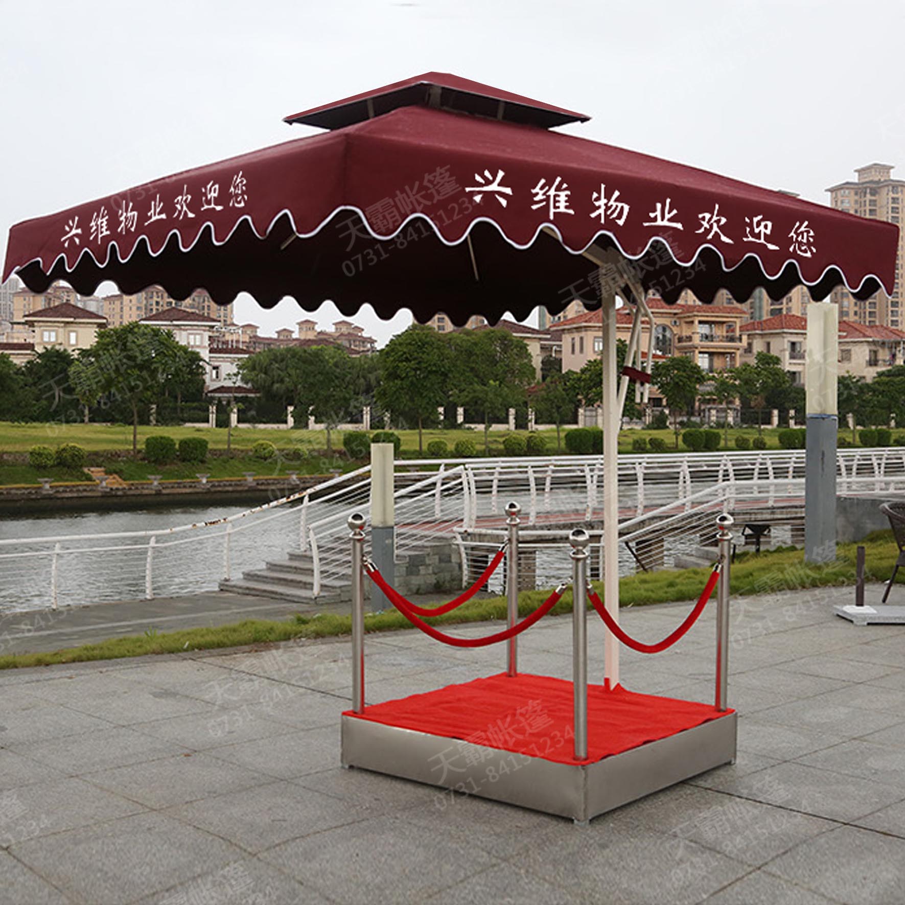 側(cè)立傘+崗?fù)づ_